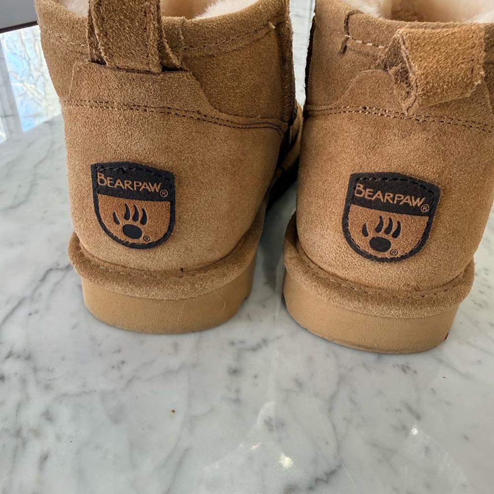 BearPaw Short Mini Ankle Boots Tan Suede Sheepskin Wool Size 7 - Picture 5 of 8